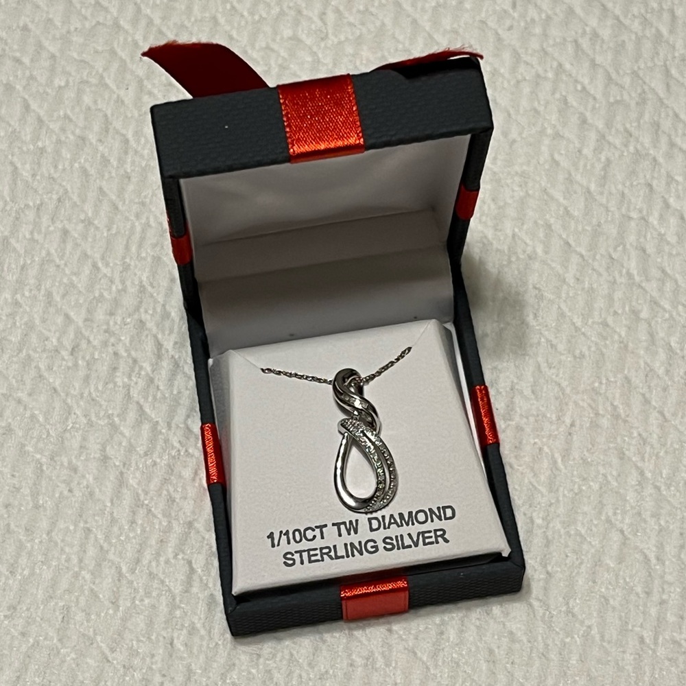 1/10 CT TW Diamond Sterling Silver Necklace 18”